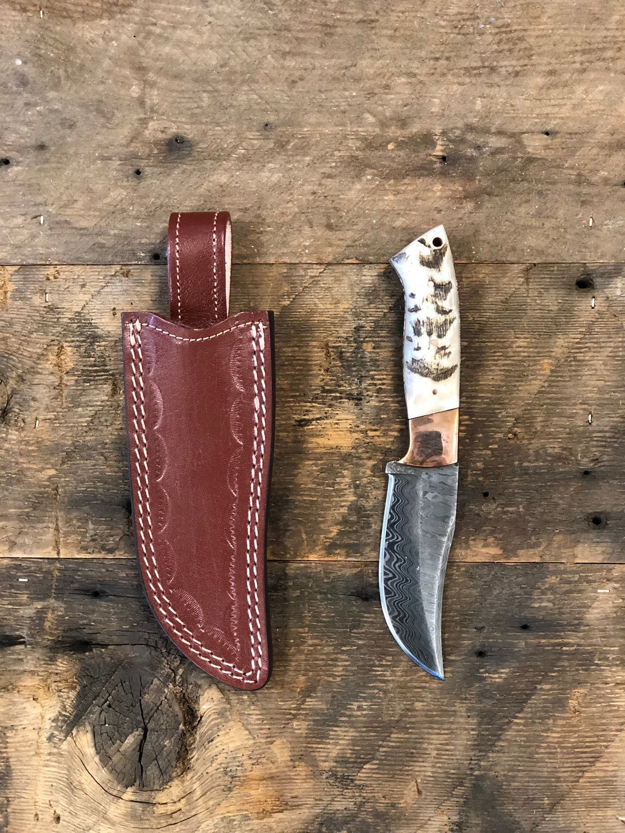 Custom Handmade Damascus Steel Skinning Knife - Image 2