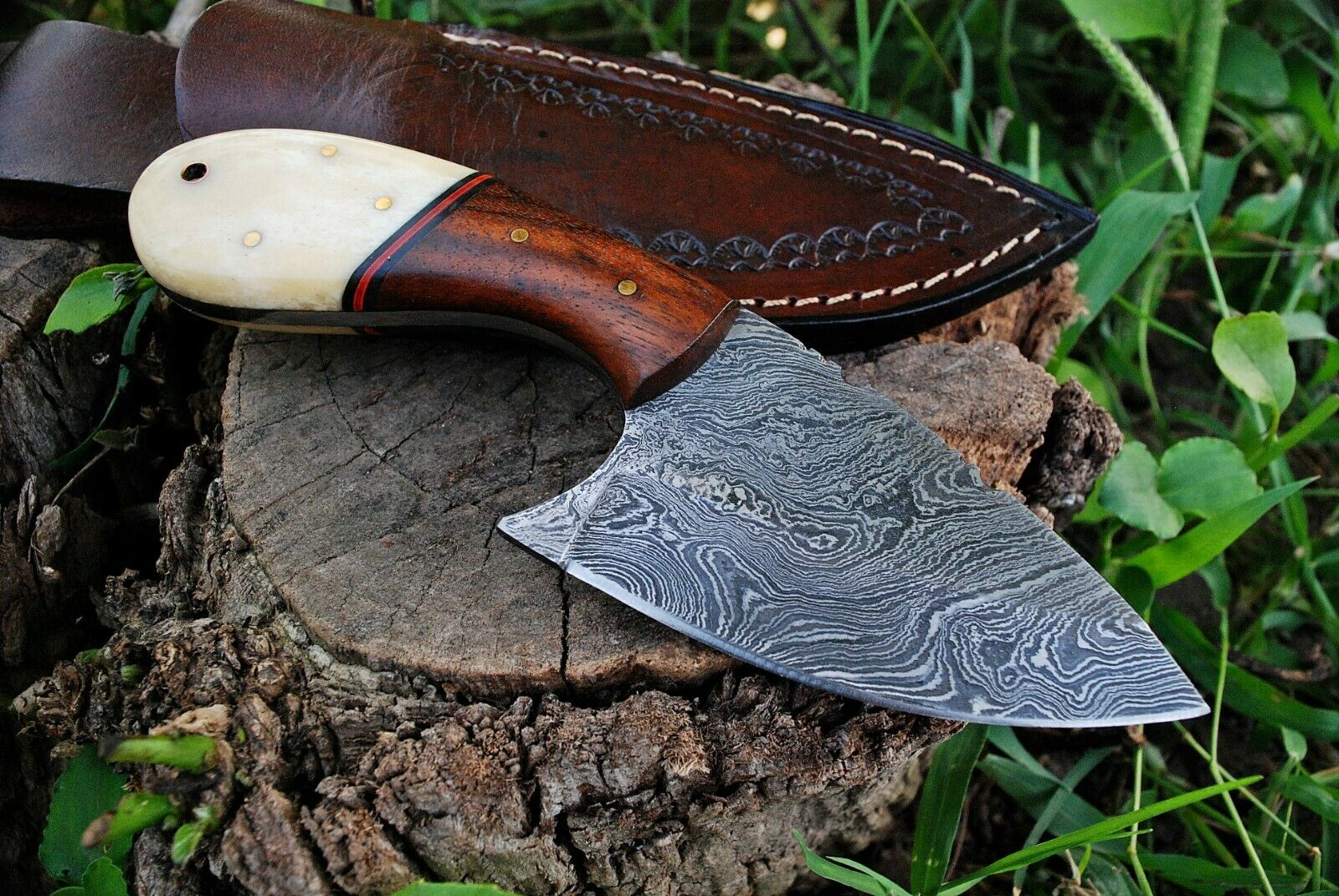 Custom Handmade Damascus Steel Skinning Knife - Image 2