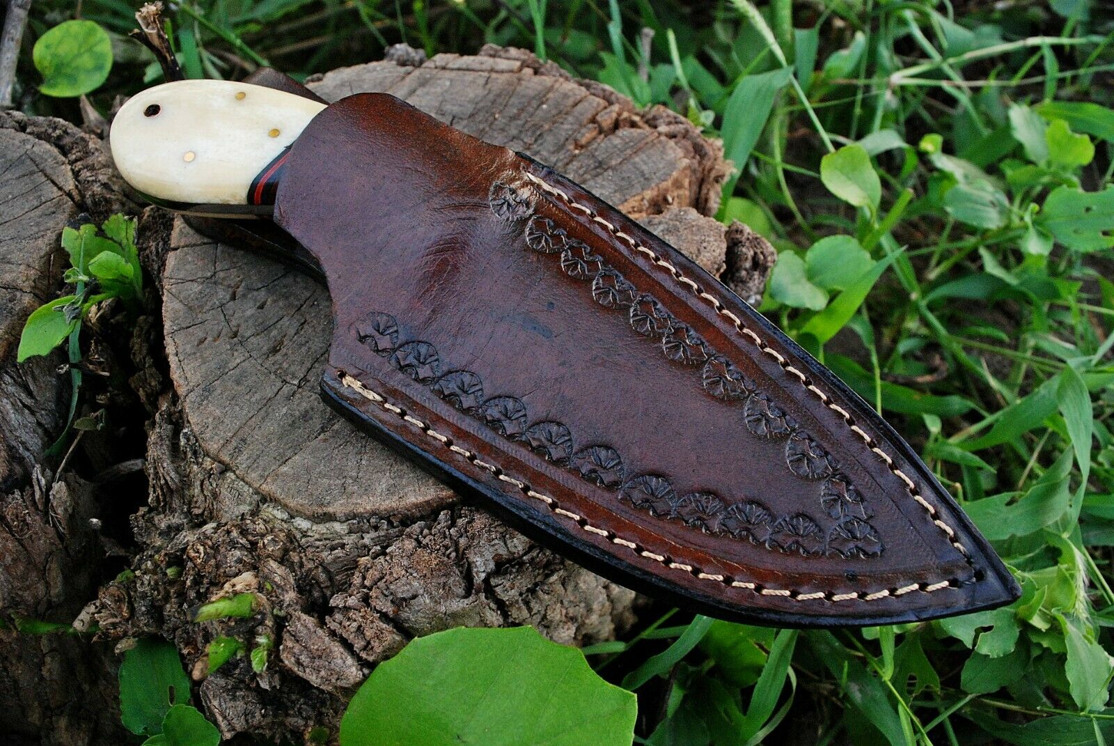 Custom Handmade Damascus Steel Skinning Knife - Image 5