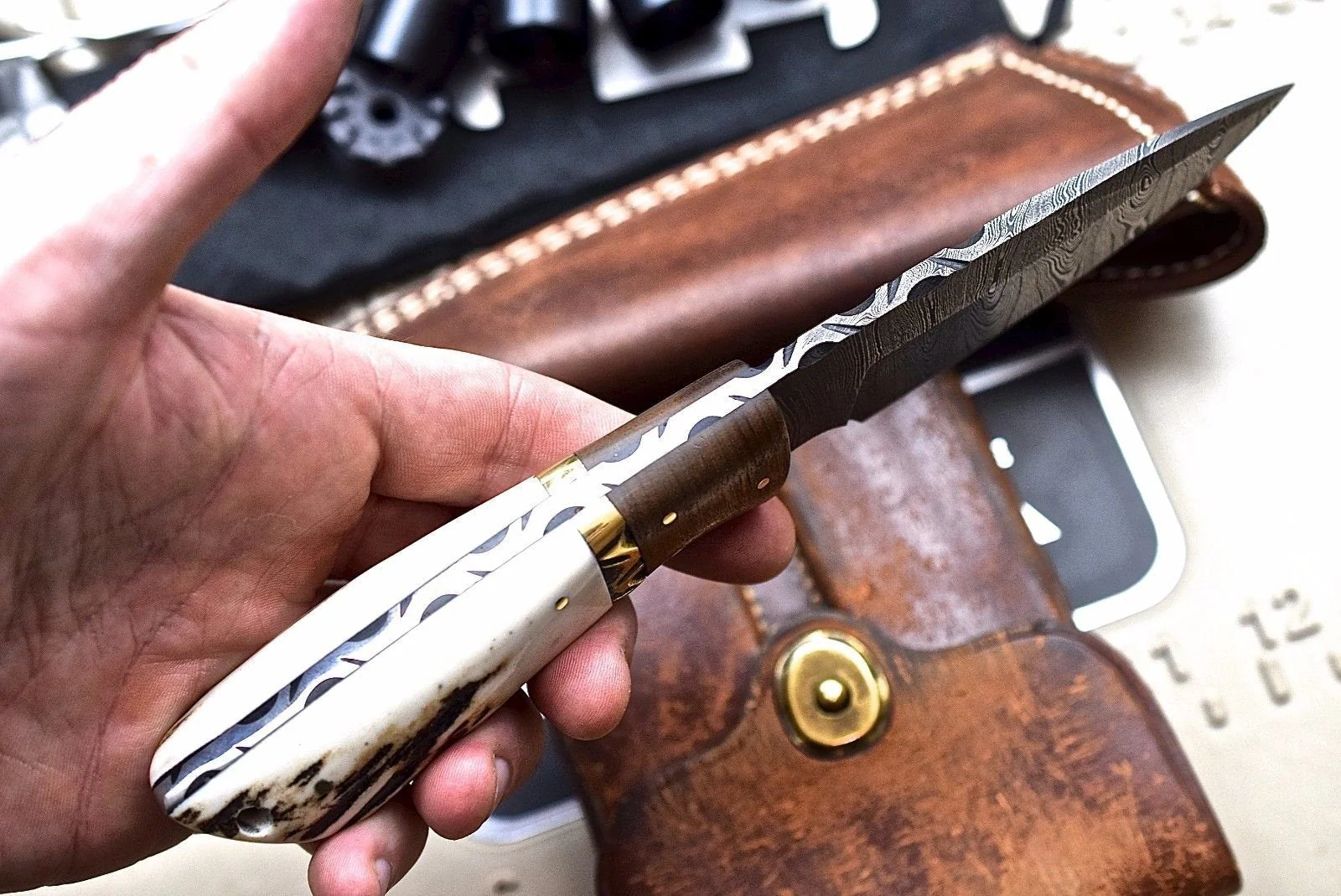 Custom Handmade Damascus Wood-New Zealand Red Stag Hunting Skinning Knife - Image 2