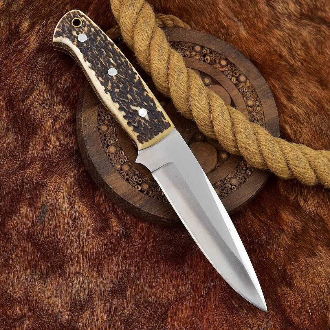 Custom Handmade Fixed Blade Skinning Knife with Leather Sheath - Image 4