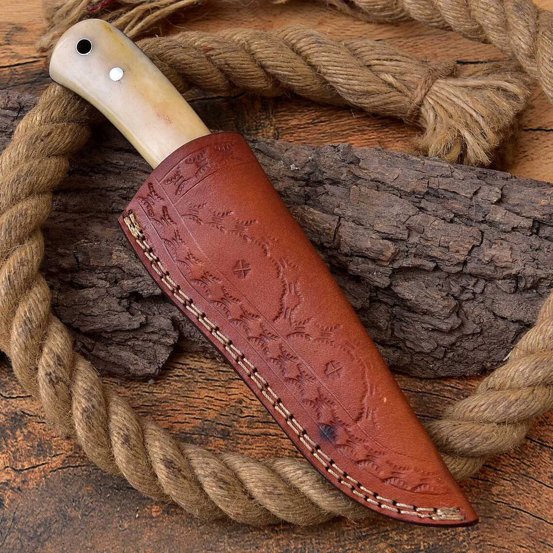 Custom Handmade Full Tang Hunting Knife with Fire Pattern Damascus Steel Blade, Bone Handle, and Leather Sheath - 8.75 Inches - Image 2
