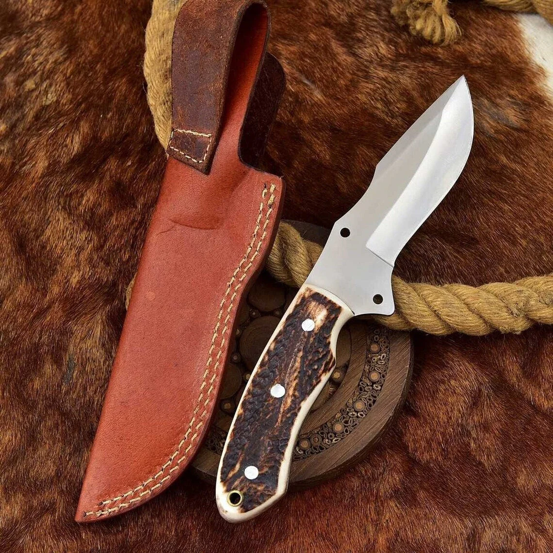 Custom Handmade Good Skinning Knife with Leather Sheath - Image 4