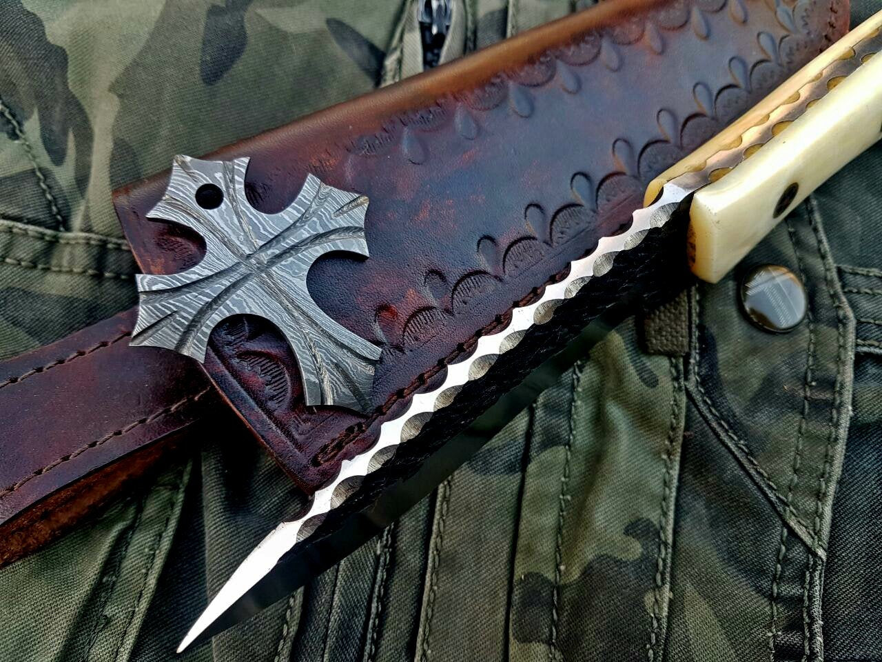 Custom Handmade Hammered 1095 High Carbon Steel Hunting Skinning Knife - Image 4