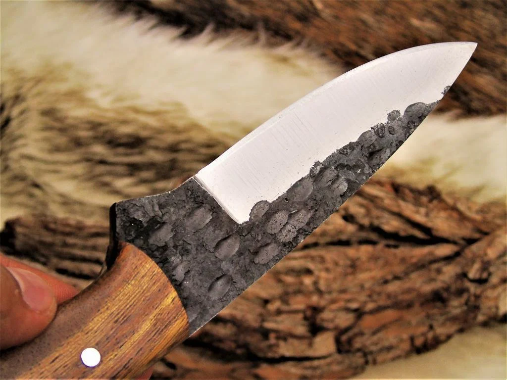 Custom Handmade Hand Forged Carbon Steel Hunting Skinning Knife - Image 2