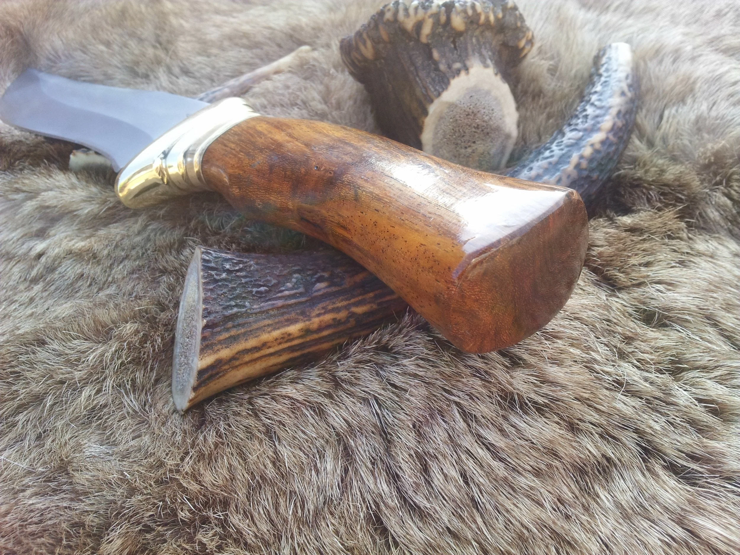 Custom Handmade Hunting Bowie Knife with D2 Steel Blade and Rosewood Handle - 12 Inches - Image 2