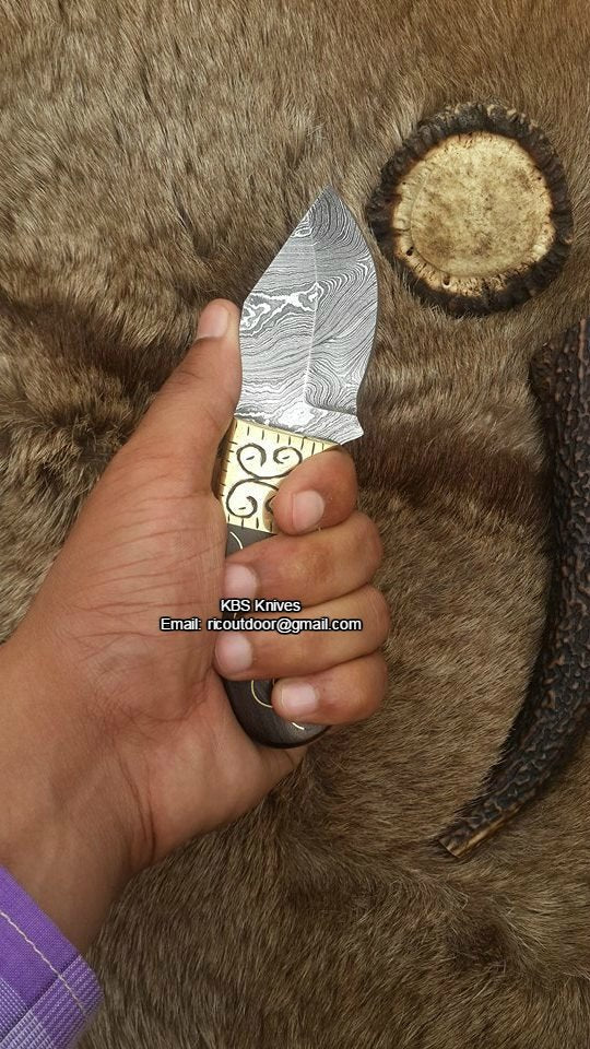 Custom Handmade Skinner Blade with Engraved Rosewood Handle - Image 5