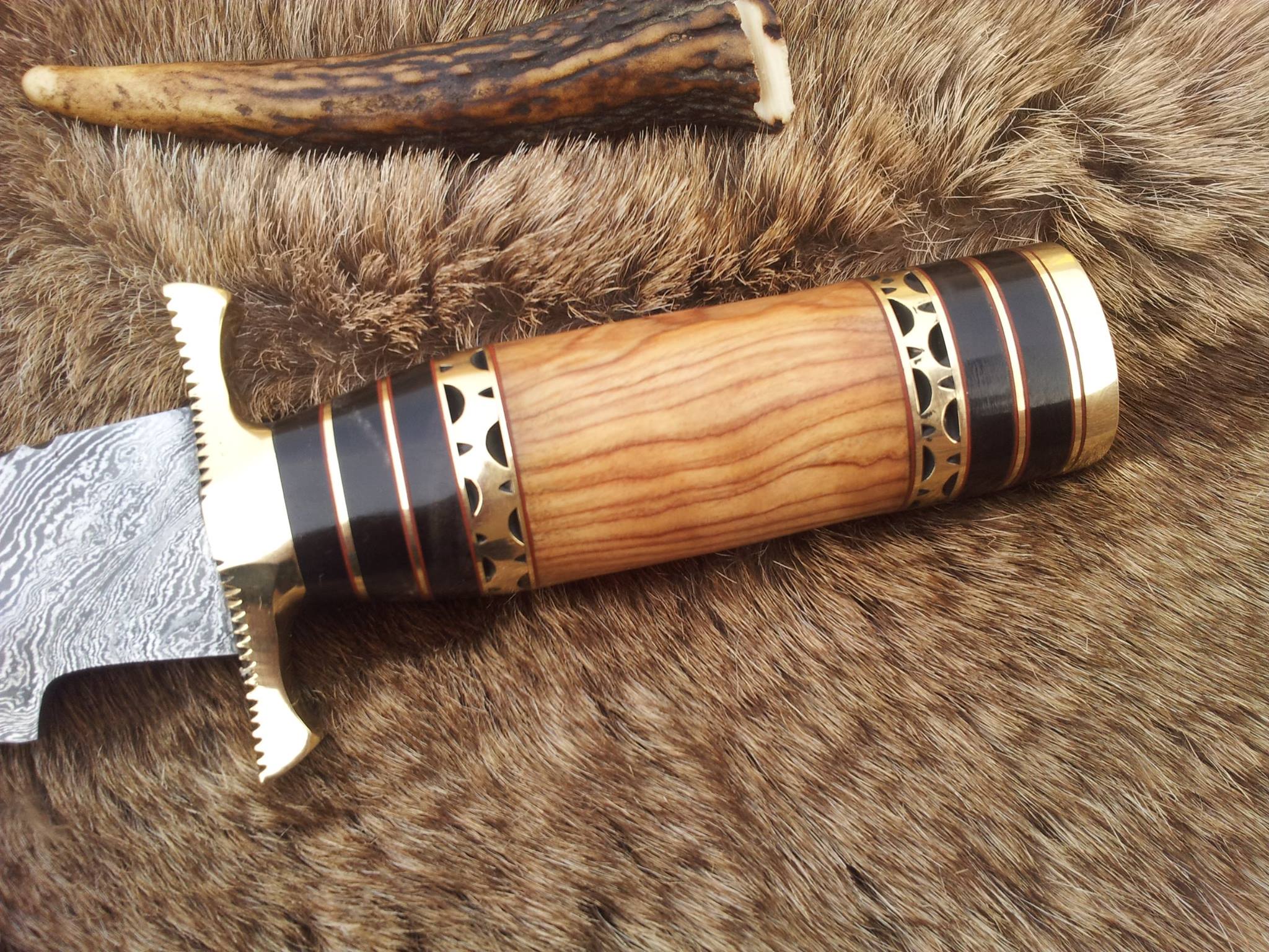 Custom Handmade Steelstorm Bowie Knife with Twist Pattern Damascus Steel Blade and Olive Wood Handle - 13 Inches - Image 4