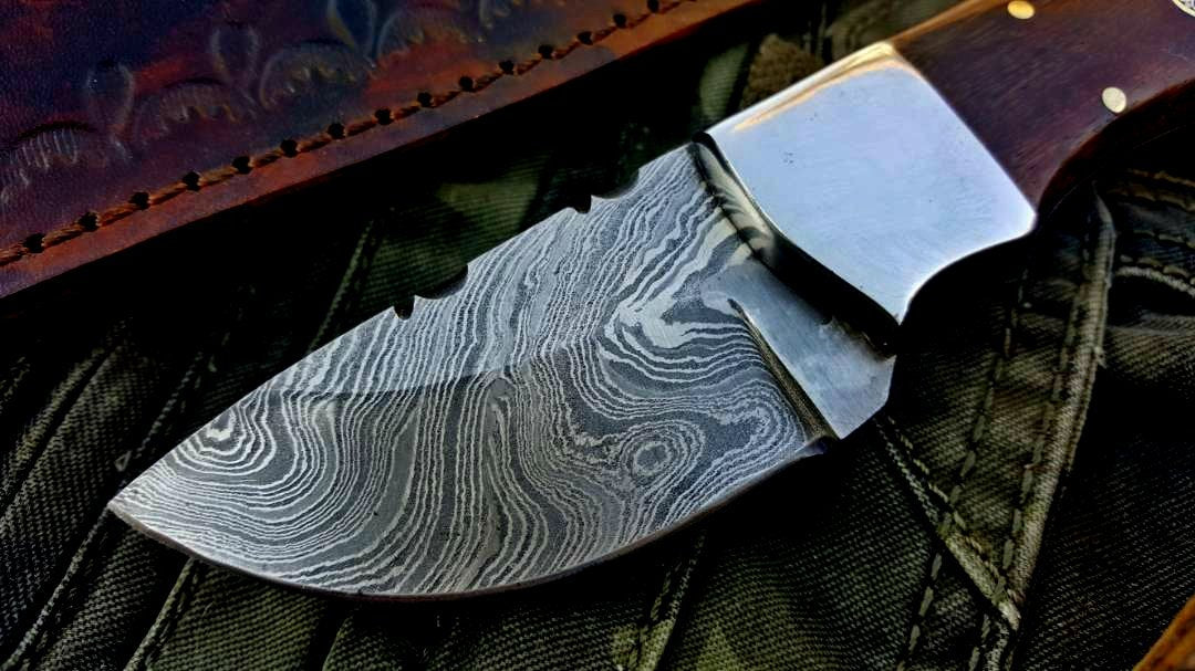 Custom Handmade Twist Damascus Steel Mini Skinner Knife - Image 2
