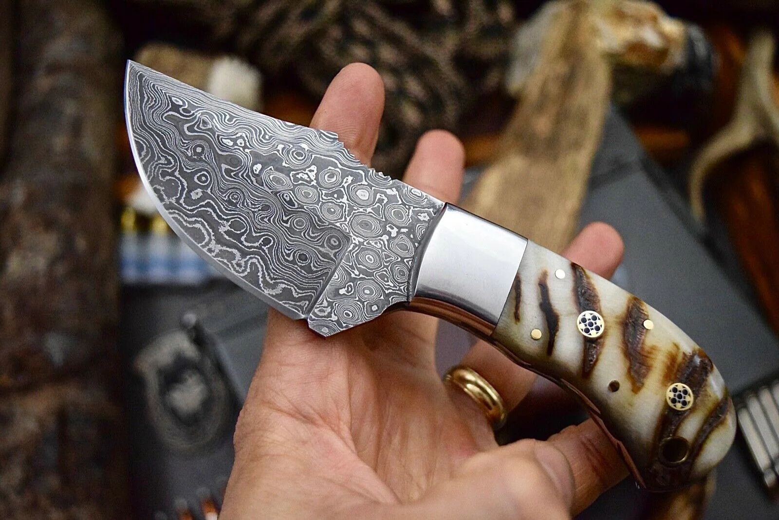 Custom Skinning Hunter’s Knife | Raindrops Damascus Steel Blade with Sheep Horn Handle | 7.2 Inches | Leather Sheath | KBS Knives - Image 2