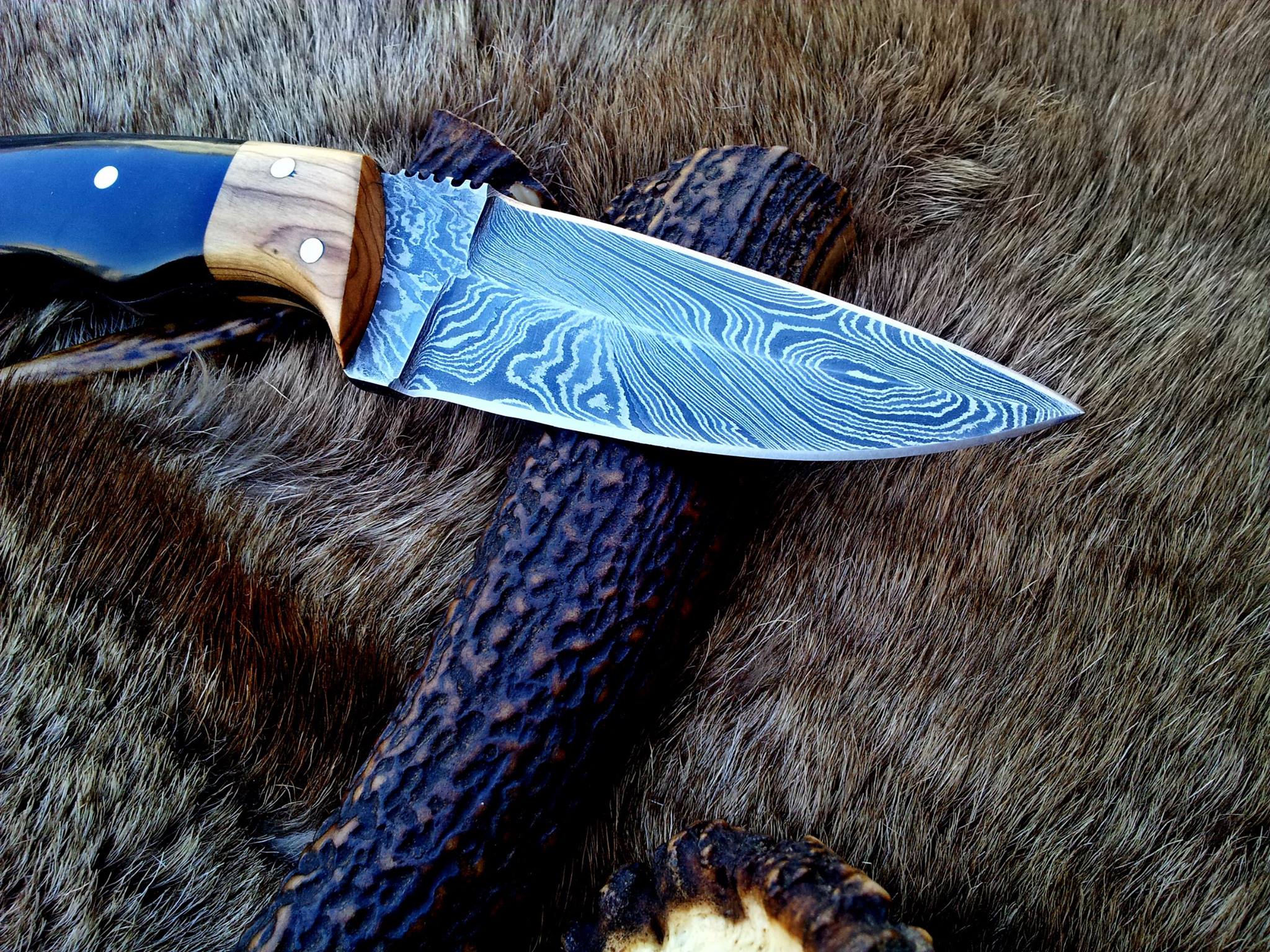 Damascus Double Edge Blade Knife - Image 2