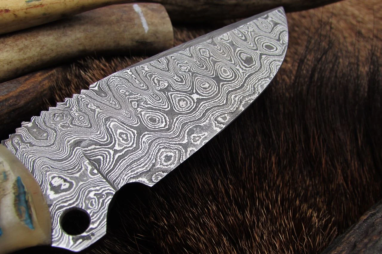 Damascus Hand Made Skinning Knife - Image 2