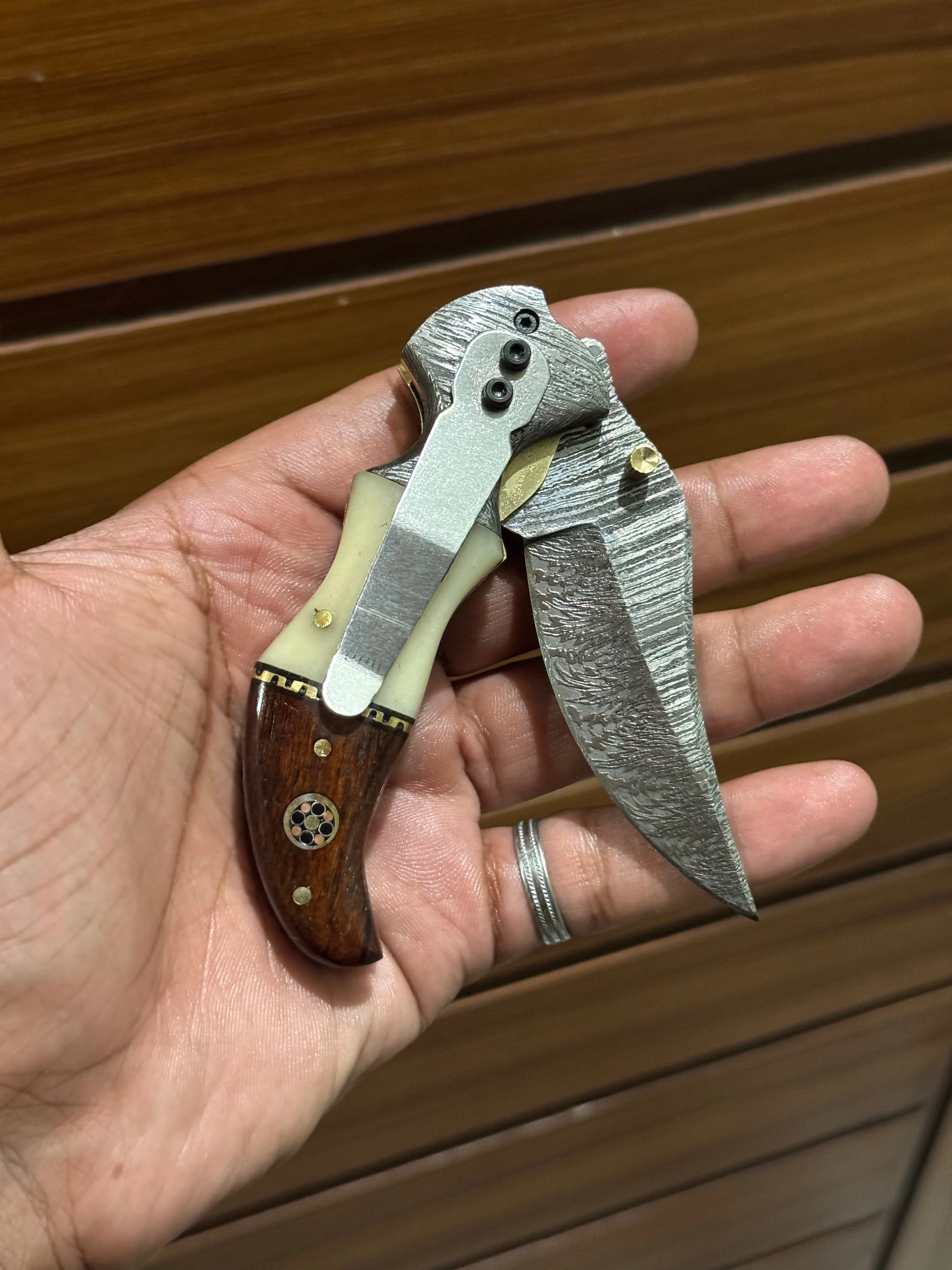 Damascus Handmade Custom Folding Pocket Knife with Buffalo Horn and Rosewood Handle, 3.2-inch Blade Length - Image 4