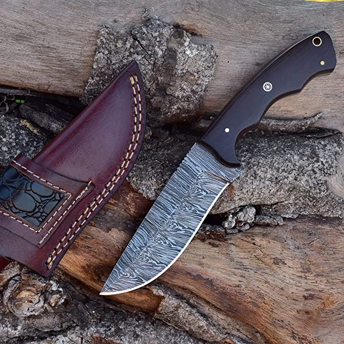 Damascus Hunting Knife With Rose Wood Handle - Image 2