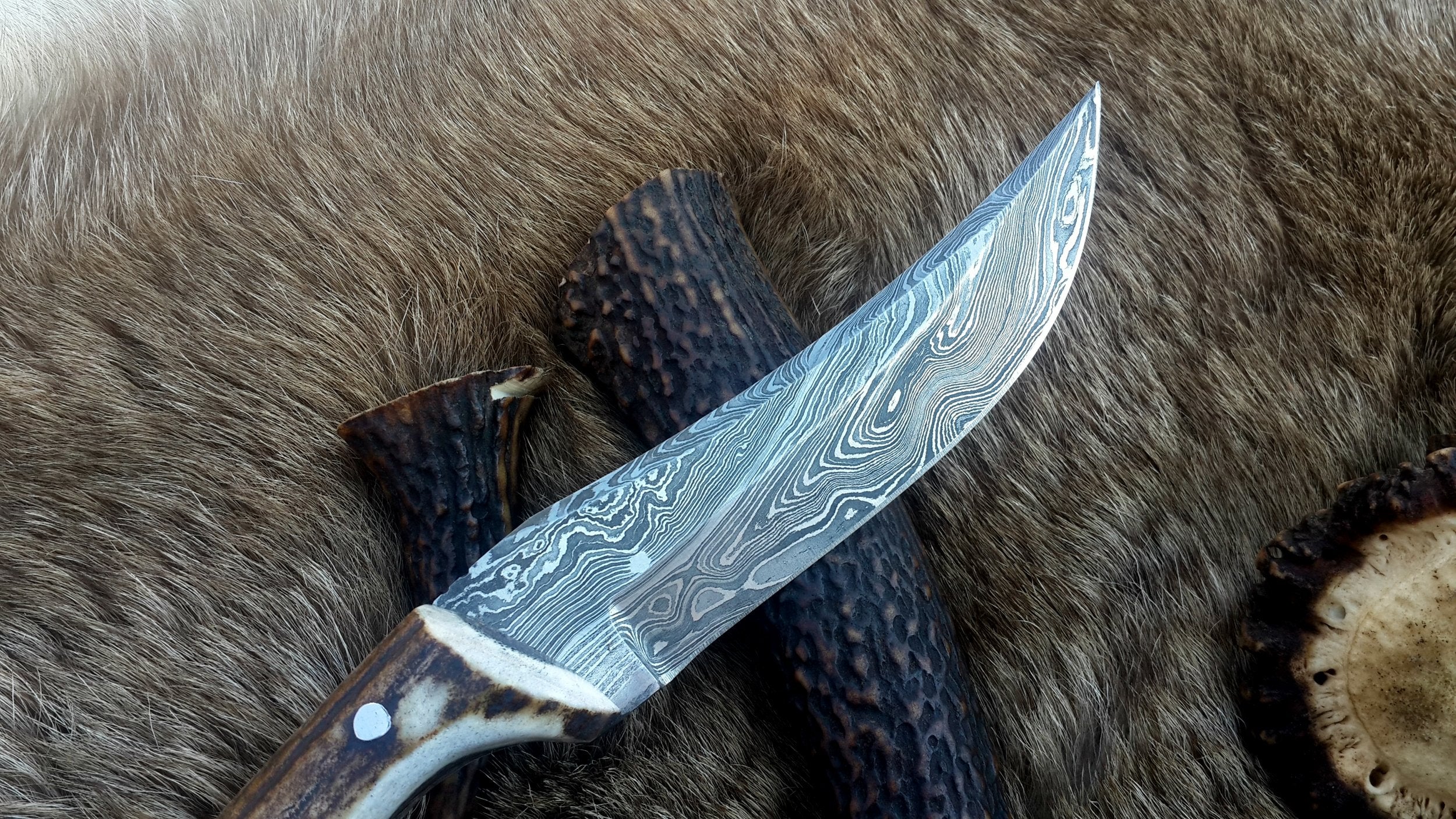 Damascus Narrow Blade Knife - Image 2