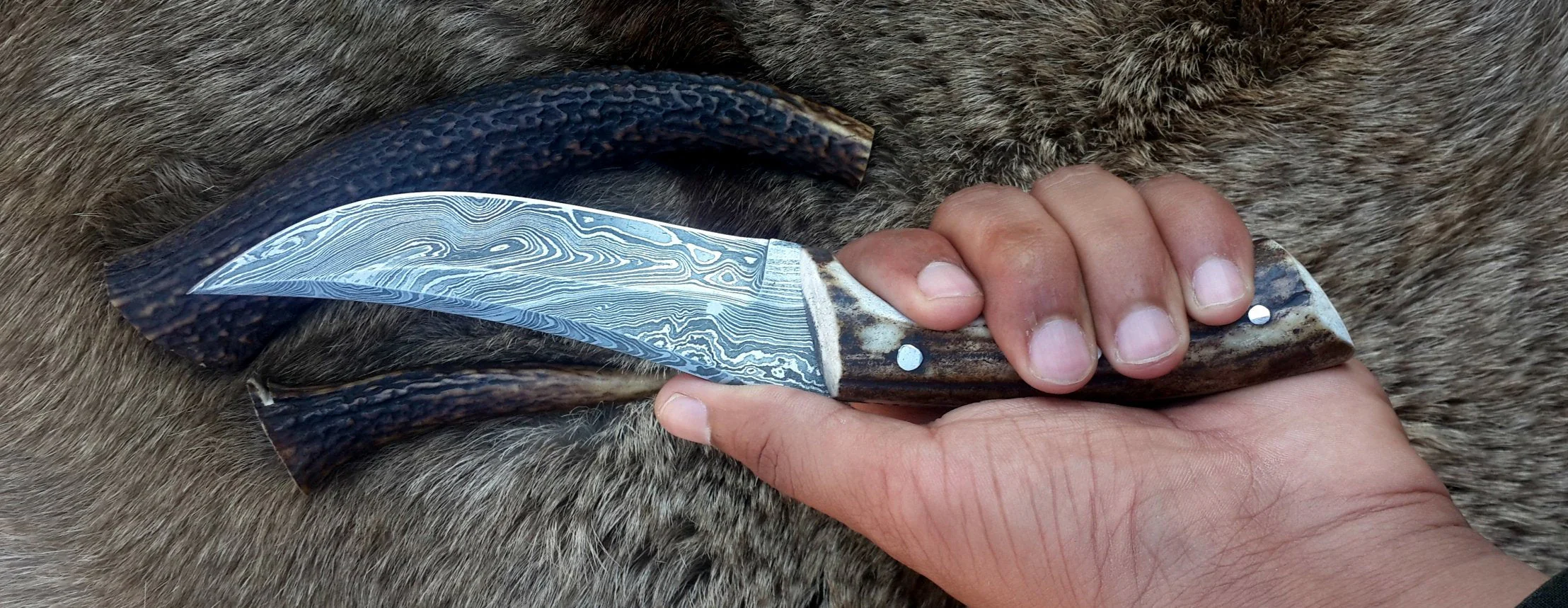 Damascus Narrow Blade Knife - Image 3