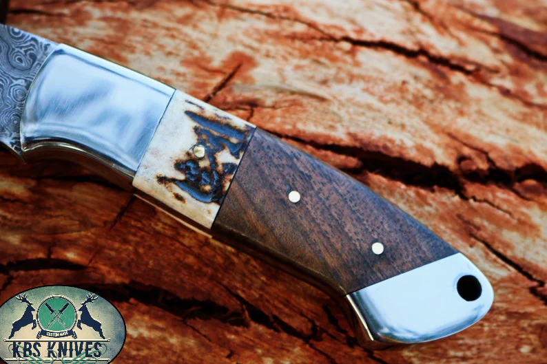 Damascus Steel EDC Guthook Skinner Knife - Image 2