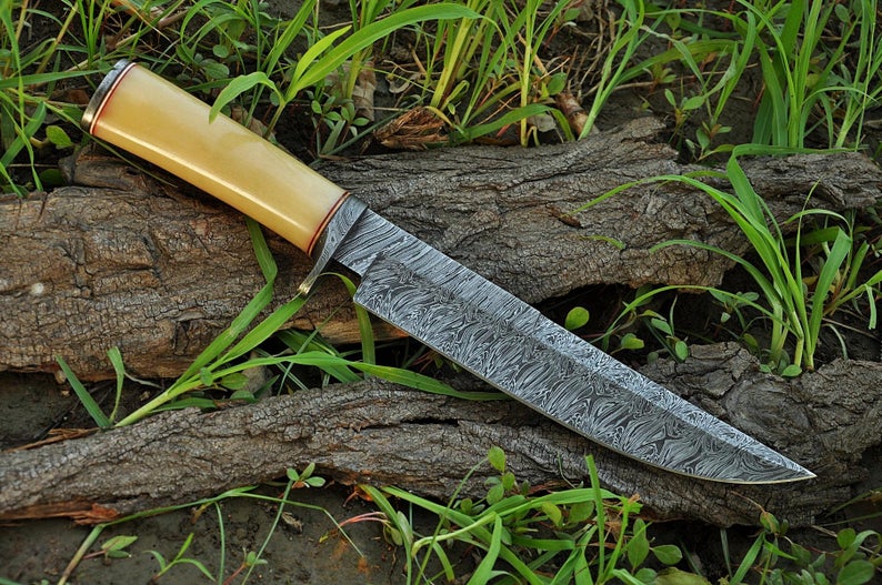 Damascus Steel Hunter Knife - Image 2