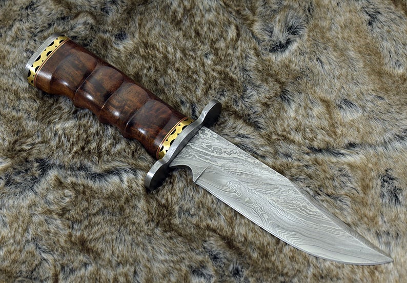 Damascus Steel Hunting Knife - Image 2