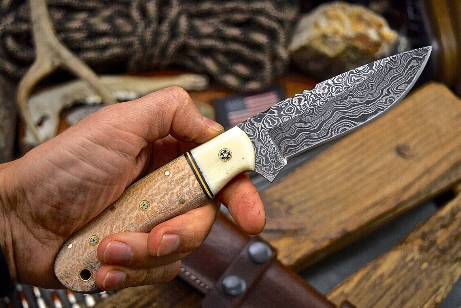 Damascus Steel Hunting Skinning Camping Knife - Image 2