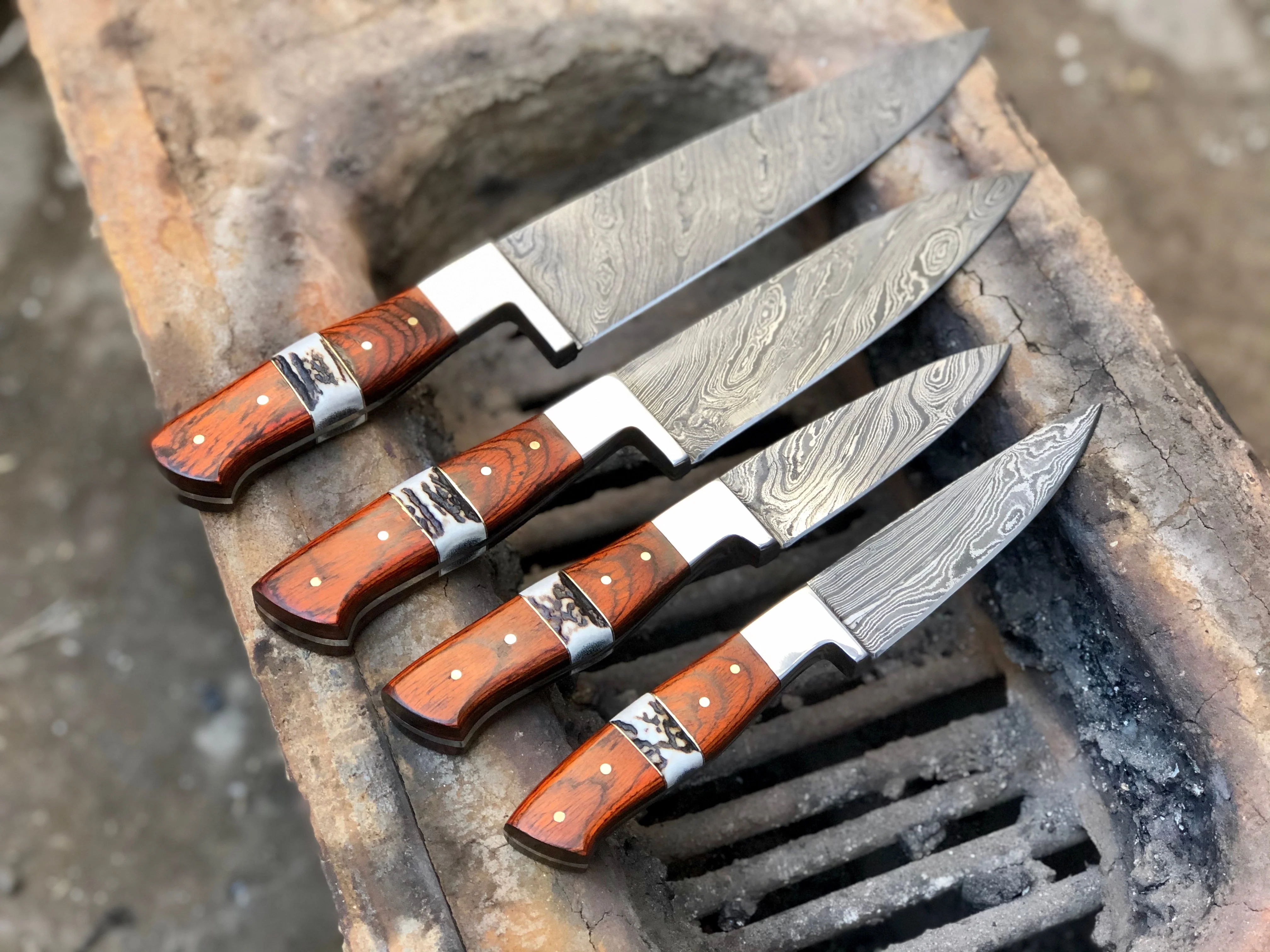 Damascus Steel Kitchen Knives Set - Image 3