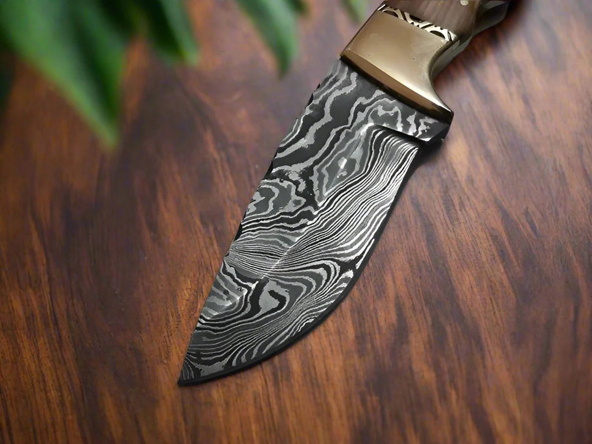 Deer Skinning Knife Custom Handmade Full Tang Damascus Steel with Olivewood Handle, 8.5-inch - The Olivecrest - Image 2