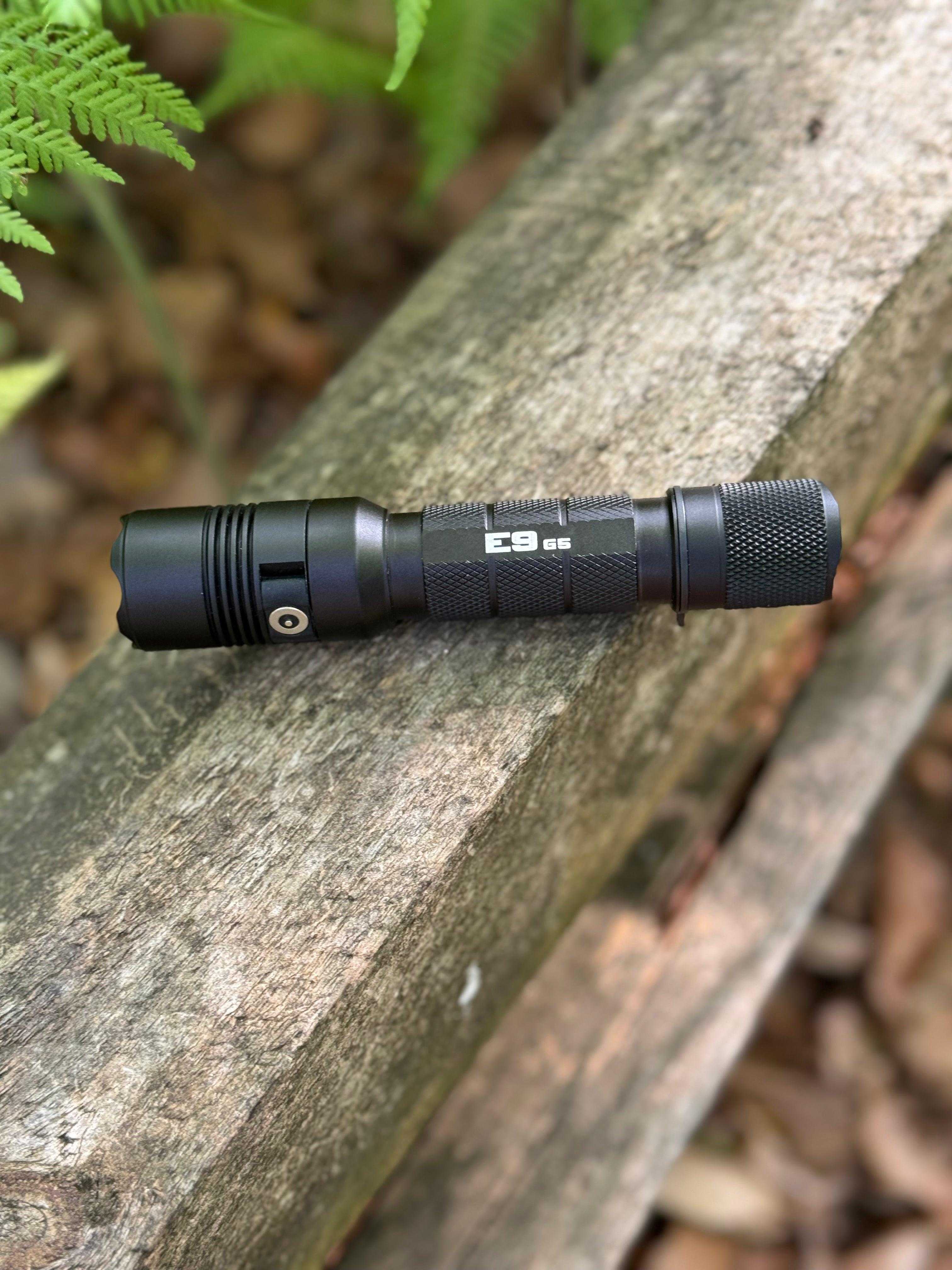 E9 GEN5 Long Throw- 3,000 Lumen  388 Meter  Tactical EDC Flashlight - Image 10