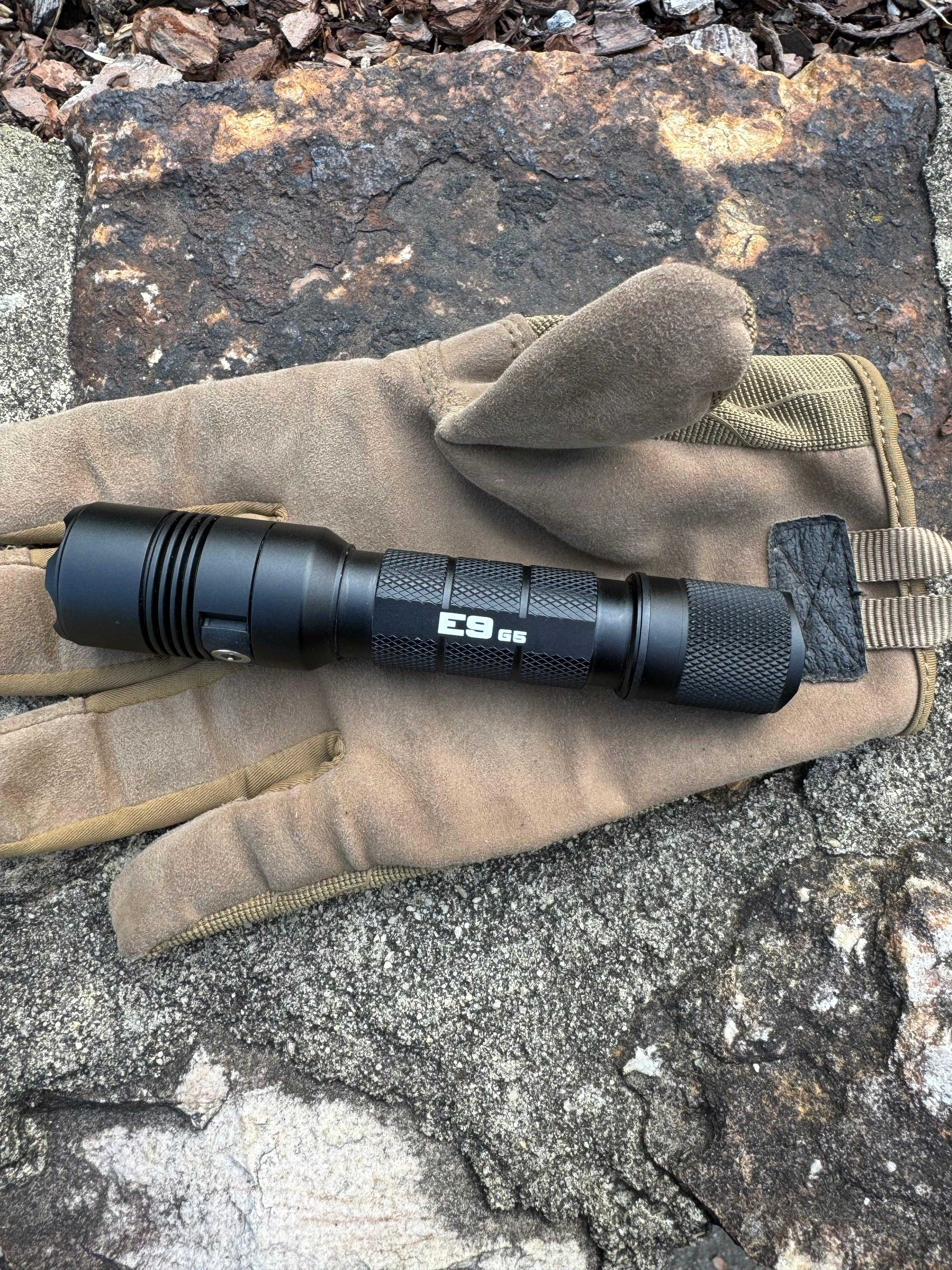 E9 GEN5 Long Throw- 3,000 Lumen  388 Meter  Tactical EDC Flashlight - Image 6