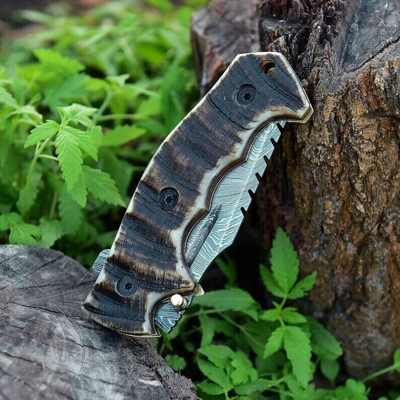 EDC Tracker Folding Pocket Knife - Handmade Damascus Steel - Image 4