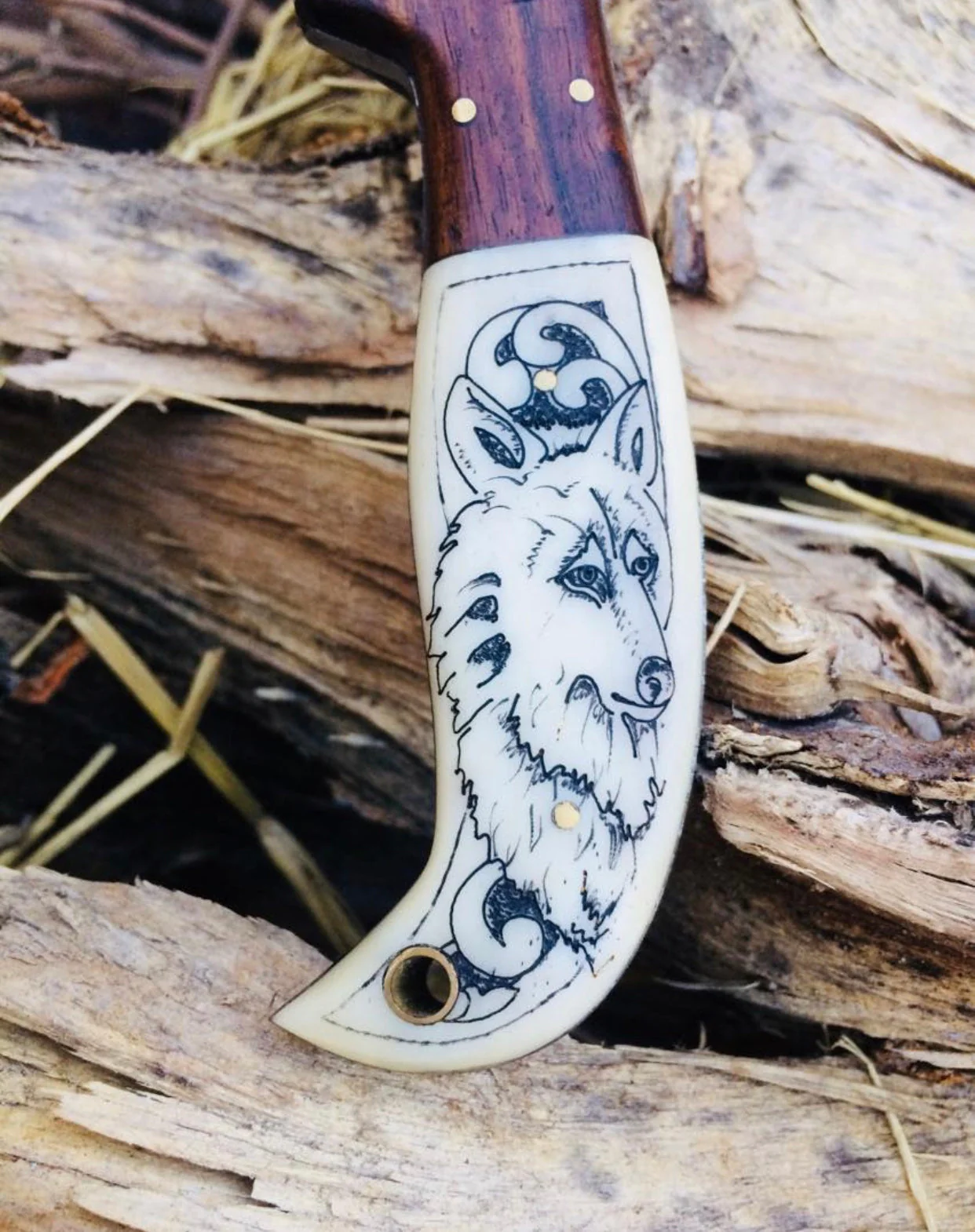 Engraved Hunting Tanto Knife - Image 2