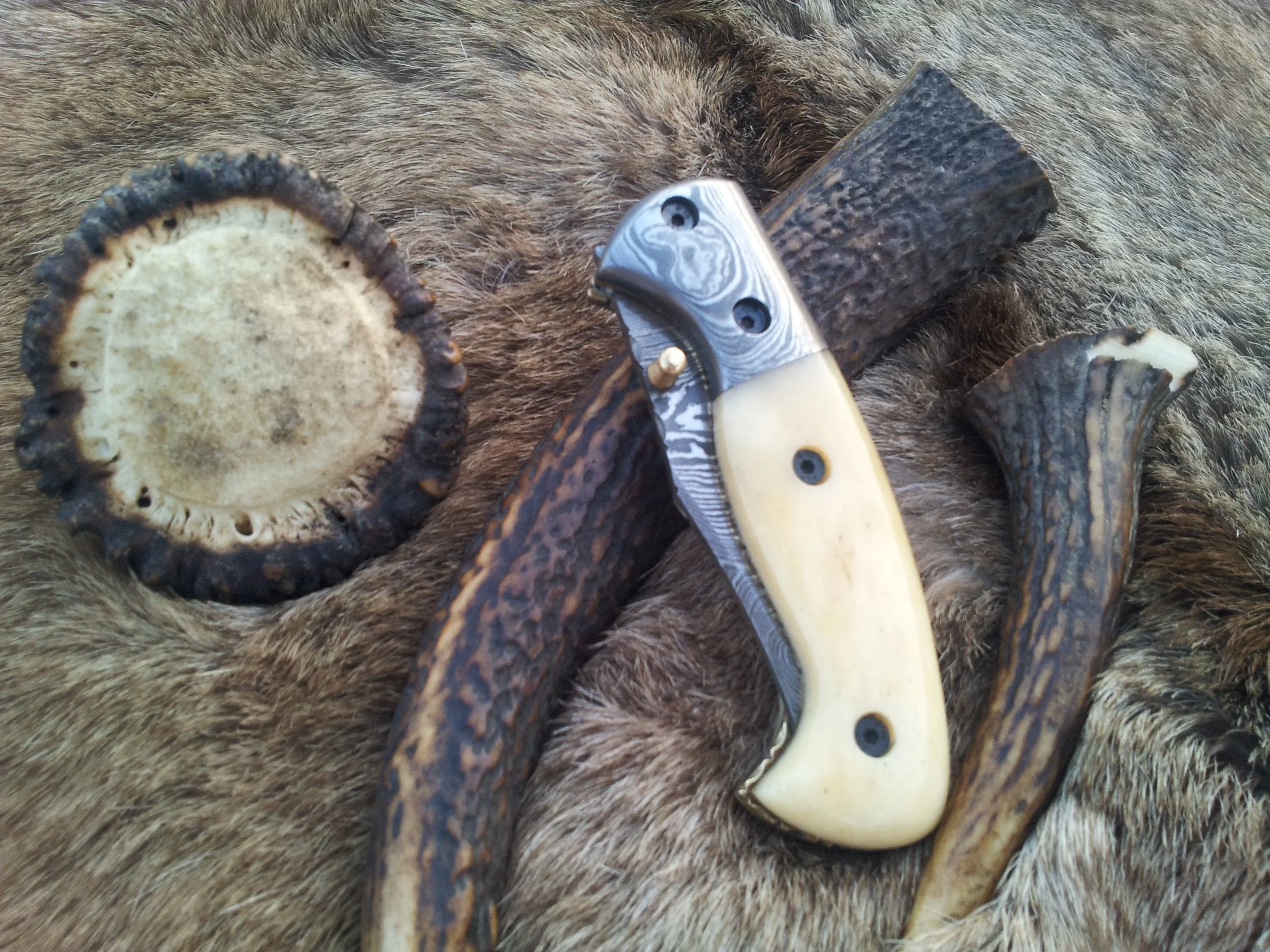 Everyday Carry Damascus Steel Folding Pocket Knife with Bone Handle – The BoneCraft - Image 4