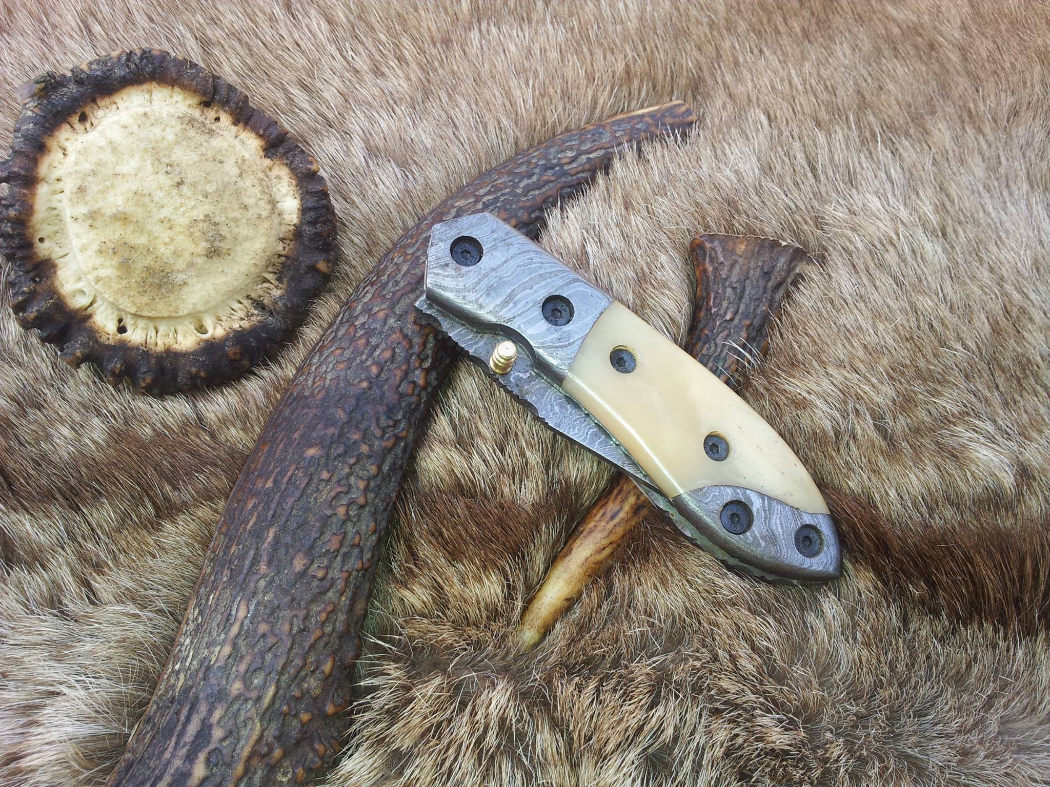 Everyday Carry Damascus Steel Folding Pocket Knife with Bone Handle – The Ivory Edge - Image 3