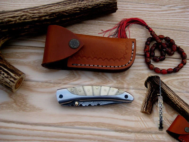 Everyday Carry Damascus Steel Pocket Knife - Bone and Steel Elegance - Image 2
