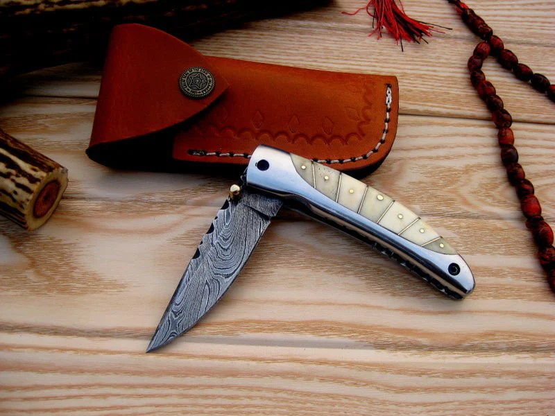 Everyday Carry Damascus Steel Pocket Knife - Bone and Steel Elegance - Image 3