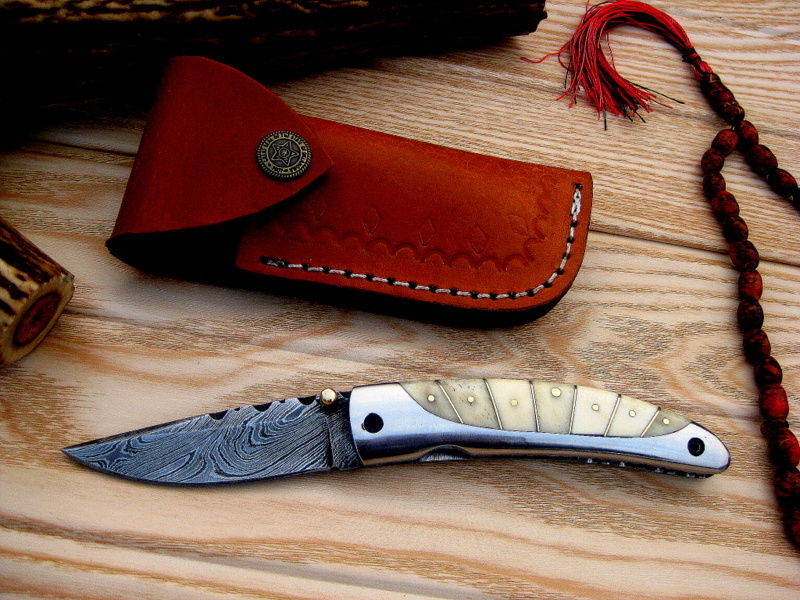 Everyday Carry Damascus Steel Pocket Knife - Bone and Steel Elegance - Image 4