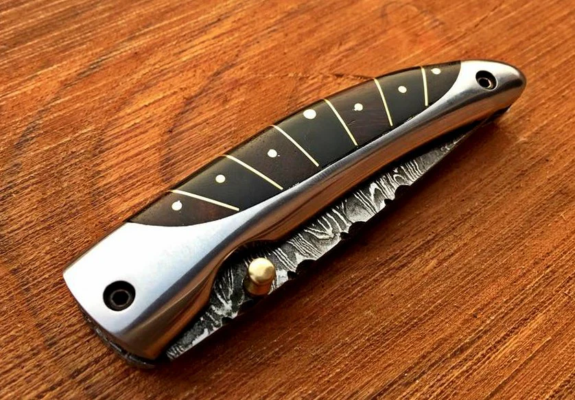 Everyday Carry Damascus Steel Pocket Knife - Buffalo Horn Charm - Image 3