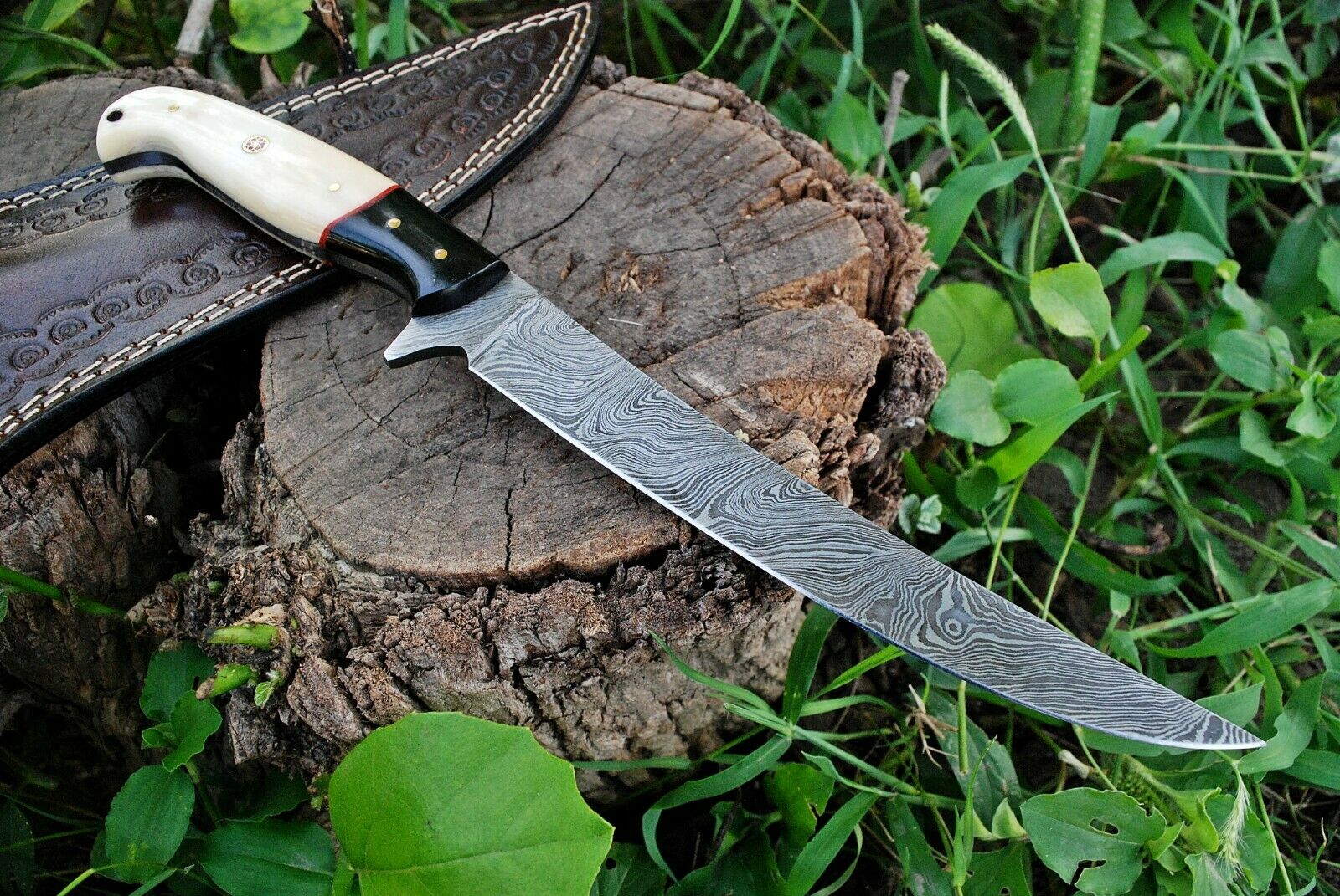 Fish Skinning Knife – 8" Damascus Steel Blade - Image 2