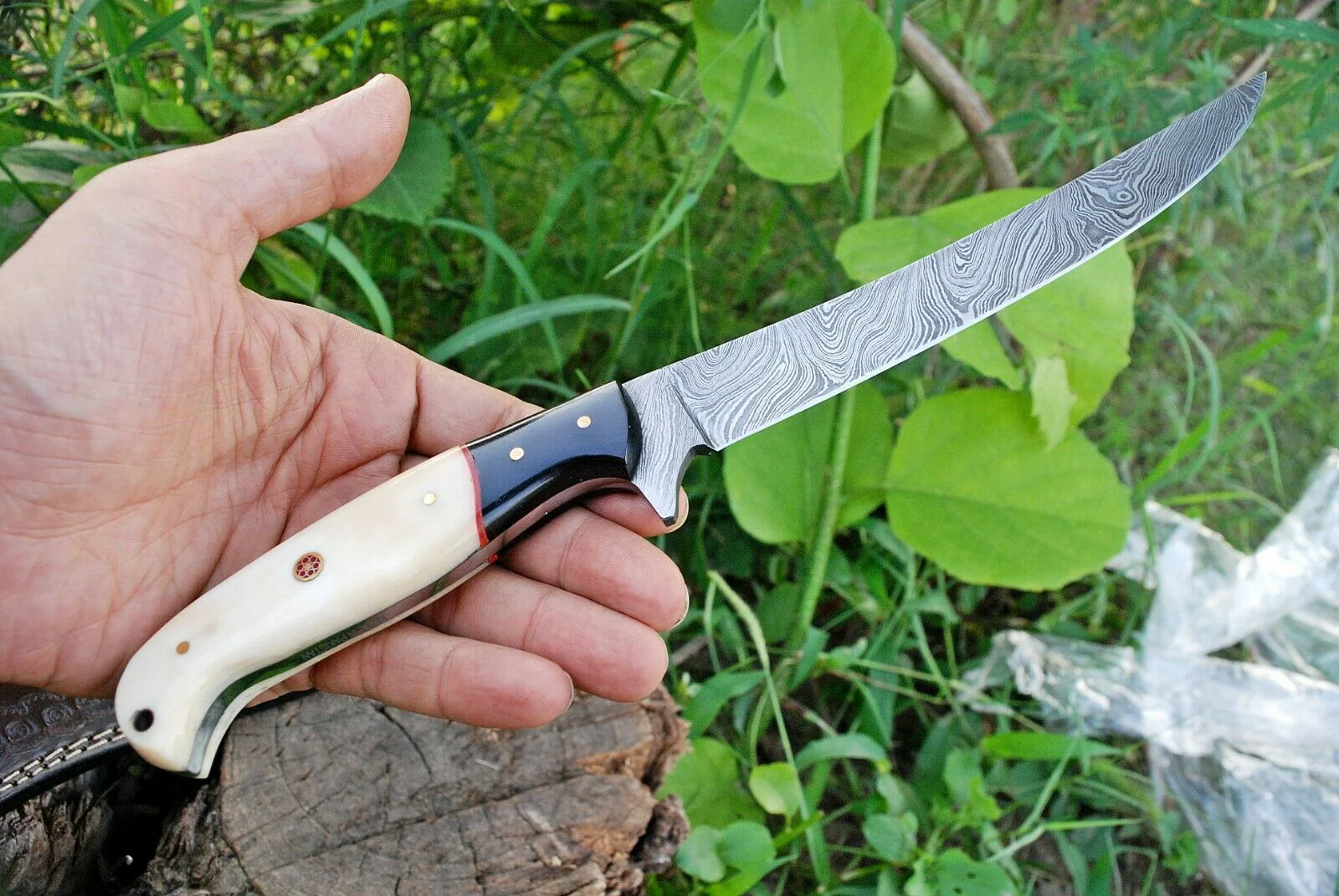 Fish Skinning Knife – 8" Damascus Steel Blade - Image 3