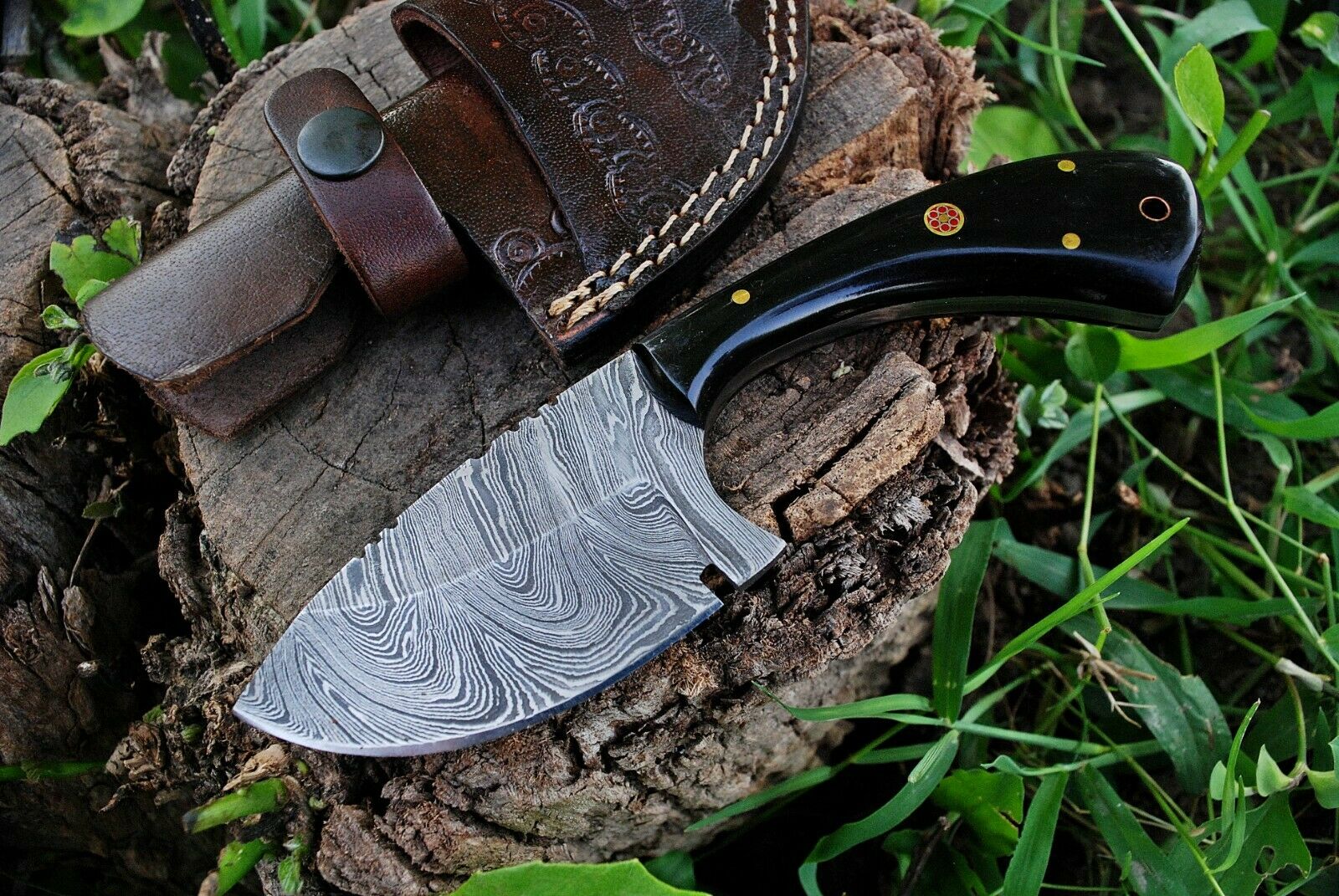 Fixed Blade Custom Handmade Damascus Steel Skinning Knife - Image 2