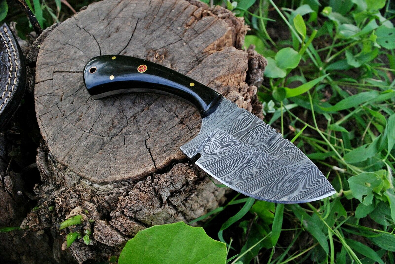 Fixed Blade Custom Handmade Damascus Steel Skinning Knife - Image 3