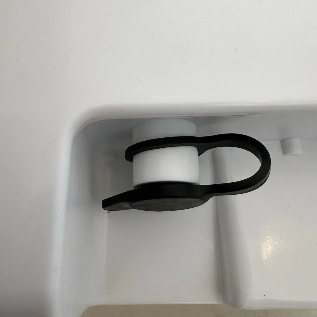 Fly Screen and Vent Plug Kit - Image 3
