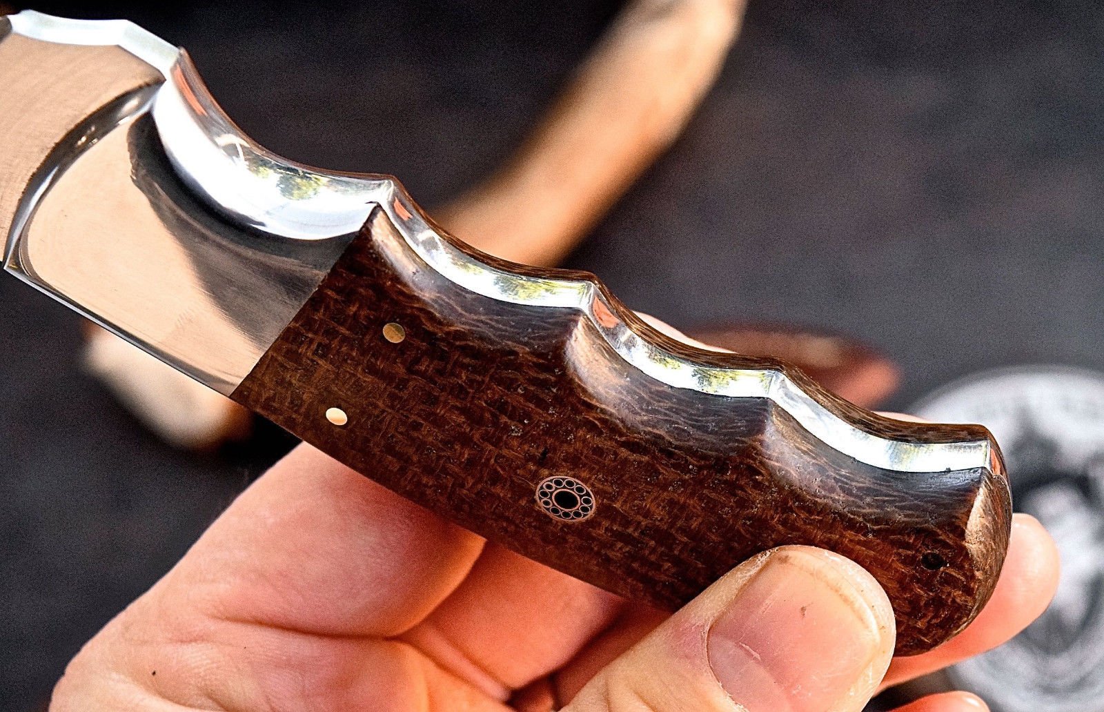 Full Tang Custom Handmade D2 Steel Hunting/Skinning Knife - Image 2
