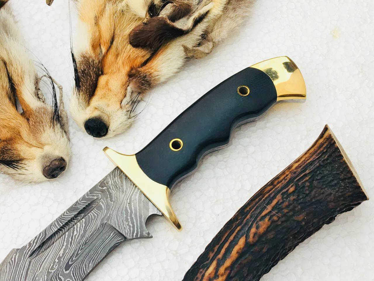Full Tang Custom Handmade Damascus Steel Blade Hunter Knife - Image 3