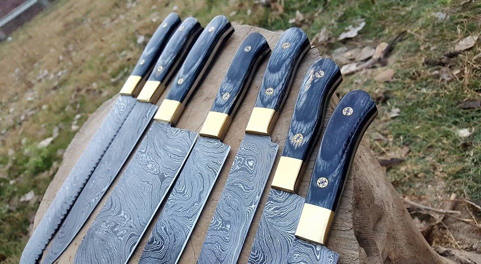 Full Tang Custom Handmade Damascus Steel Kitchen Knives Set - Image 3