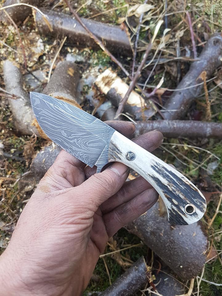Full Tang Custom Handmade Damascus Steel Skinner Knife - Image 2