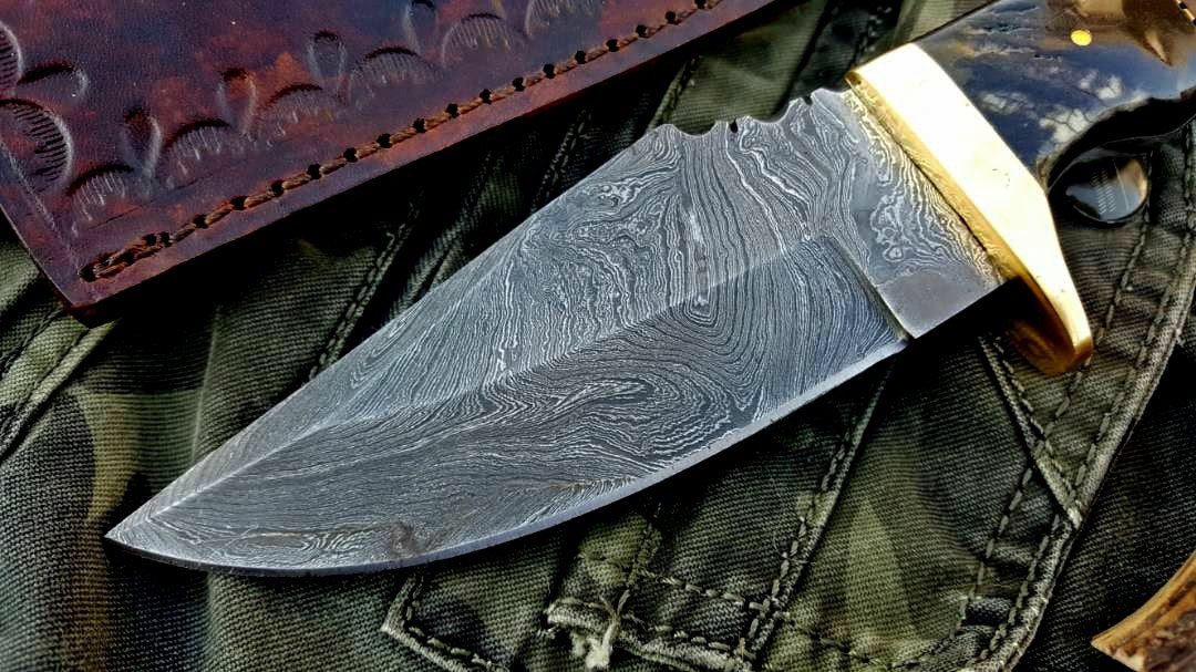 Full Tang Custom Handmade Twist Damascus Steel Hunting Knife - Image 2
