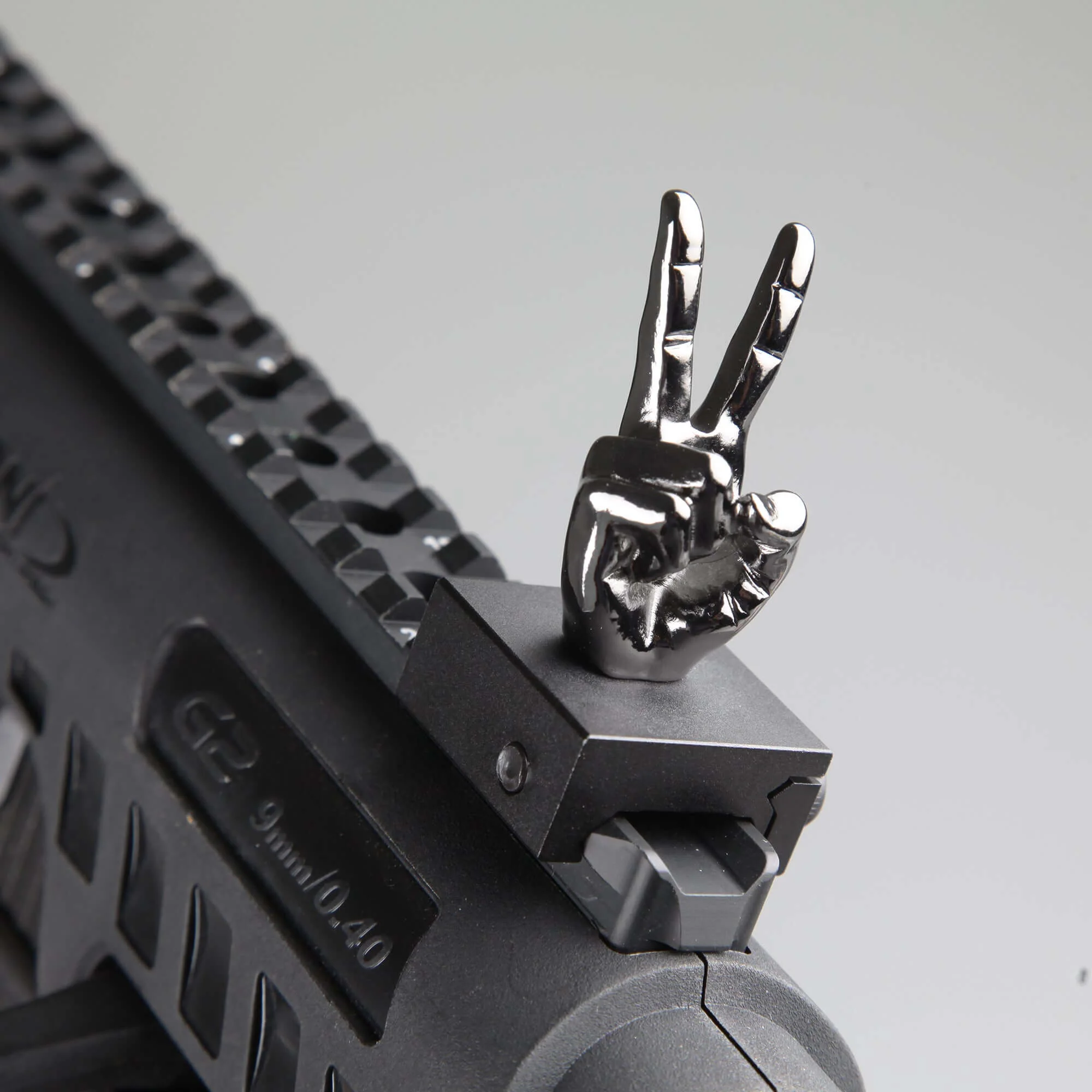 Gloss Tungsten Grey Color Novelty Finger Iron Sight Set - Straight (V Hand & Thumbs Up) - Image 4