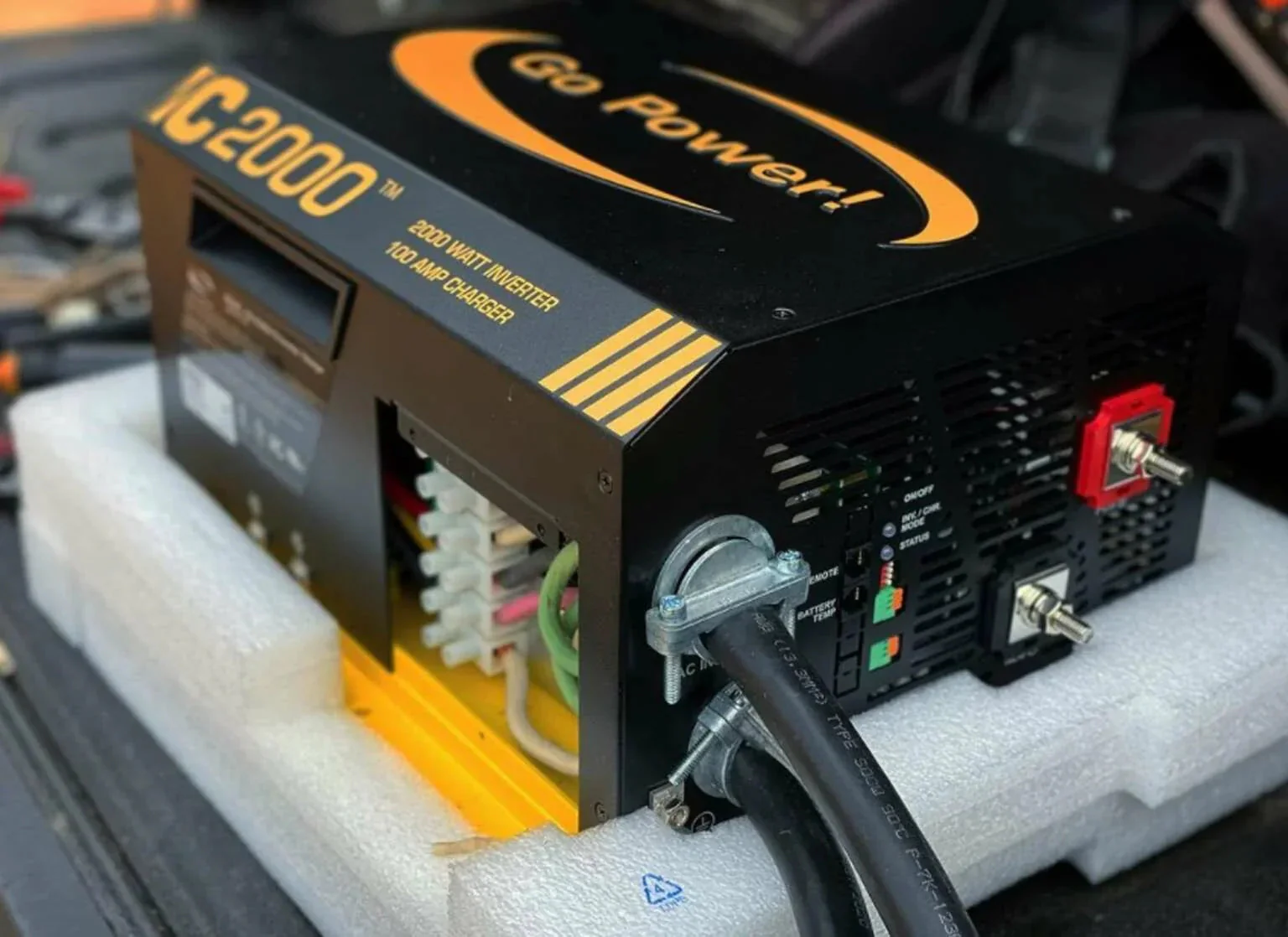 Go Power! 2000W Pure Sine Wave Inverter/Charger - GP-IC-2000-12-PKG - Image 6