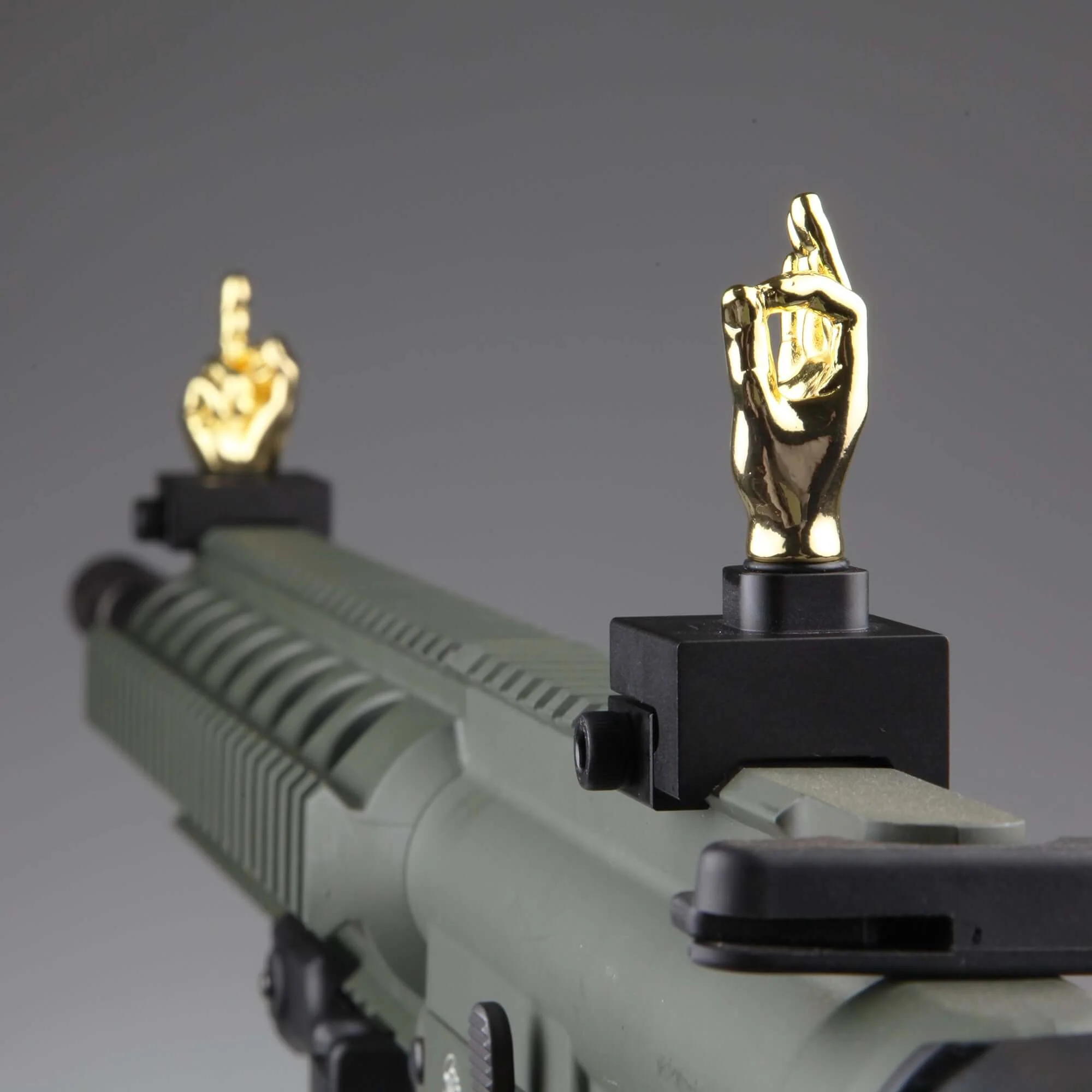 Golden Color Novelty Finger Iron Sight Set - Straight (Middle Finger & OK Hand) - Image 3