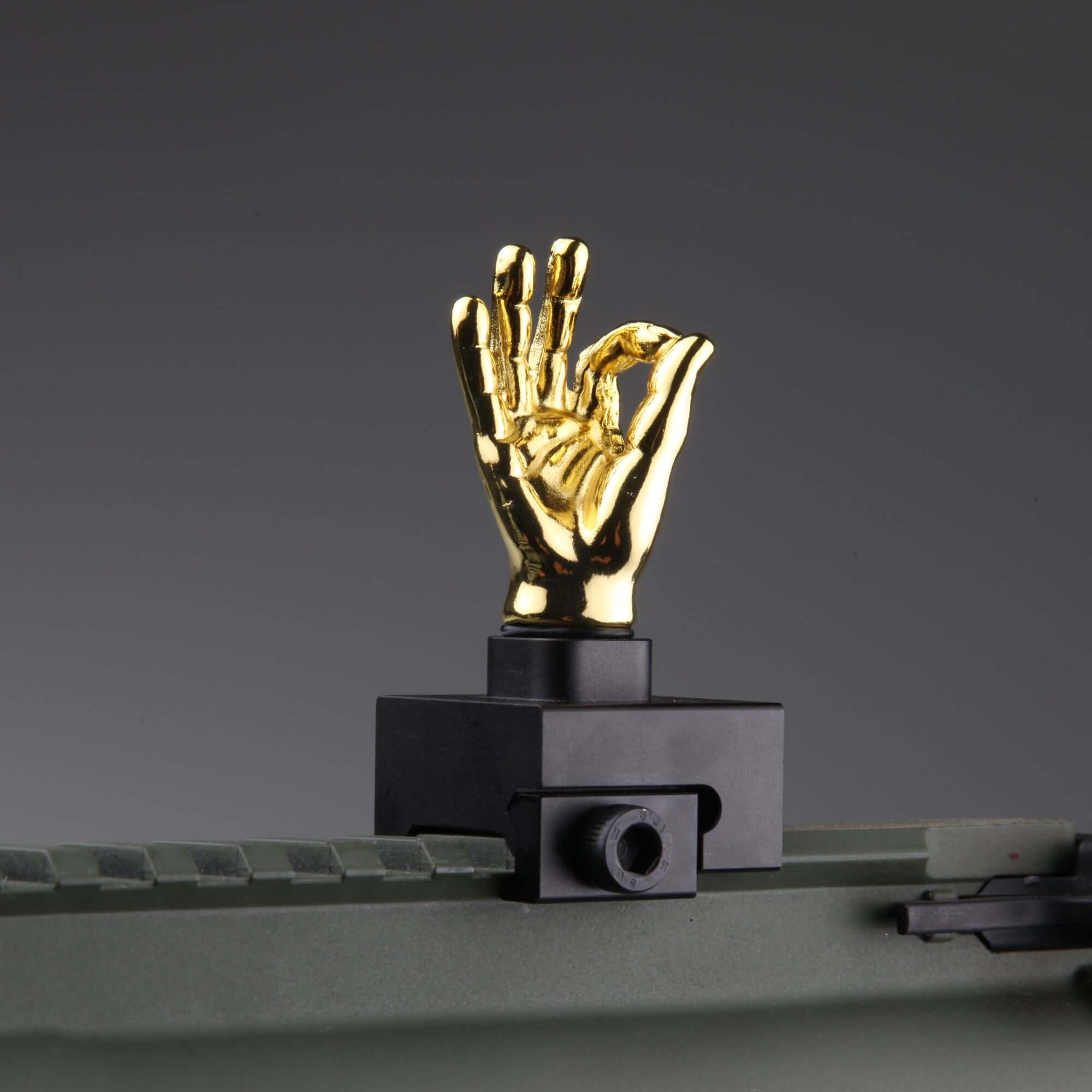Golden Color Novelty Finger Iron Sight Set - Straight (Middle Finger & OK Hand) - Image 5